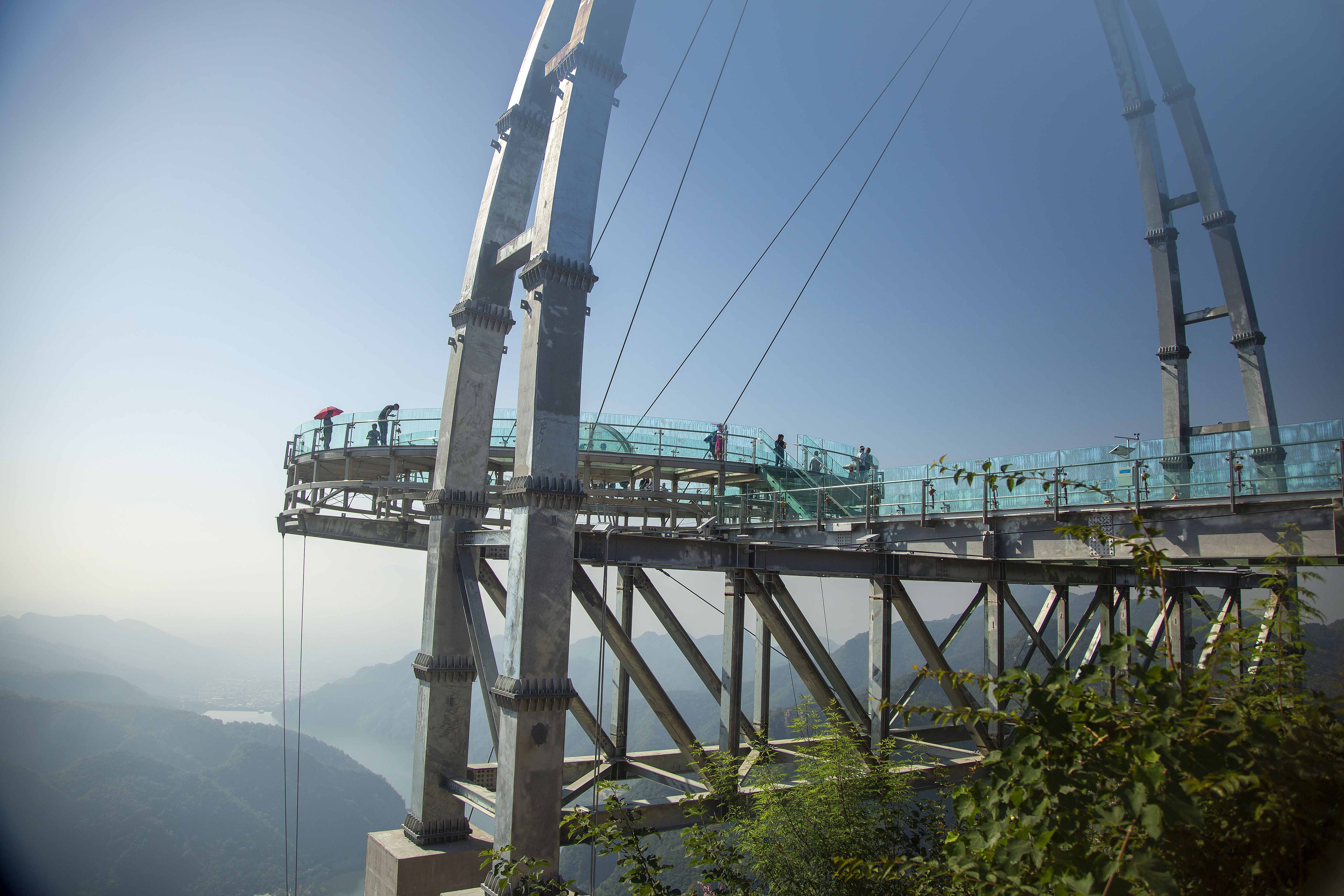 Beijing Shilin Gorge glass walkway project