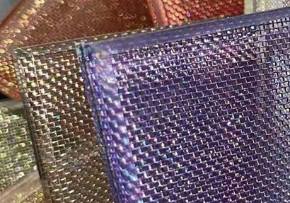 极佳的与金属粘结性能